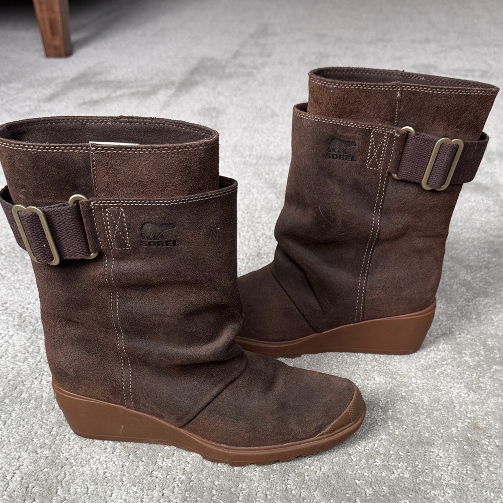 Sorel Women's Chocolate Brown Wedge Boots